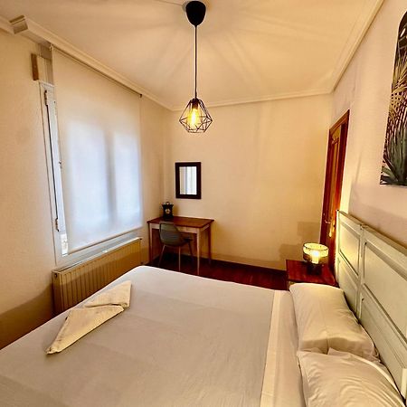 Atuaire Home Balcon Con Vistas A La Catedral De Burgo Zewnętrze zdjęcie